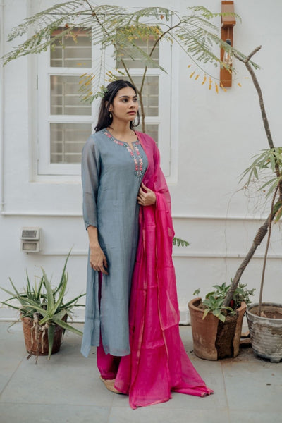 Handwoven Chanderi Comfort Fit Set - ENGLISH GREY & HOT PINK Fashion Juanita 