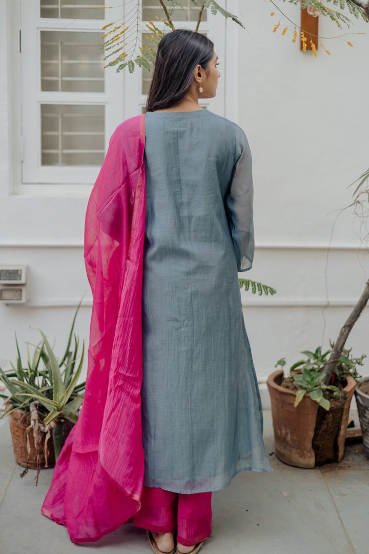 Handwoven Chanderi Comfort Fit Set - ENGLISH GREY & HOT PINK Fashion Juanita 