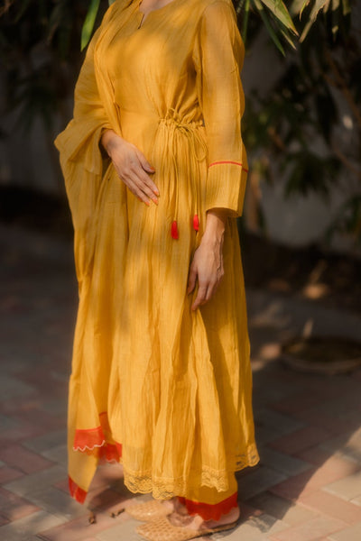 Handwoven Chanderi Side Gather Tie Up Set - MUSTARD AND RED Fashion Juanita 