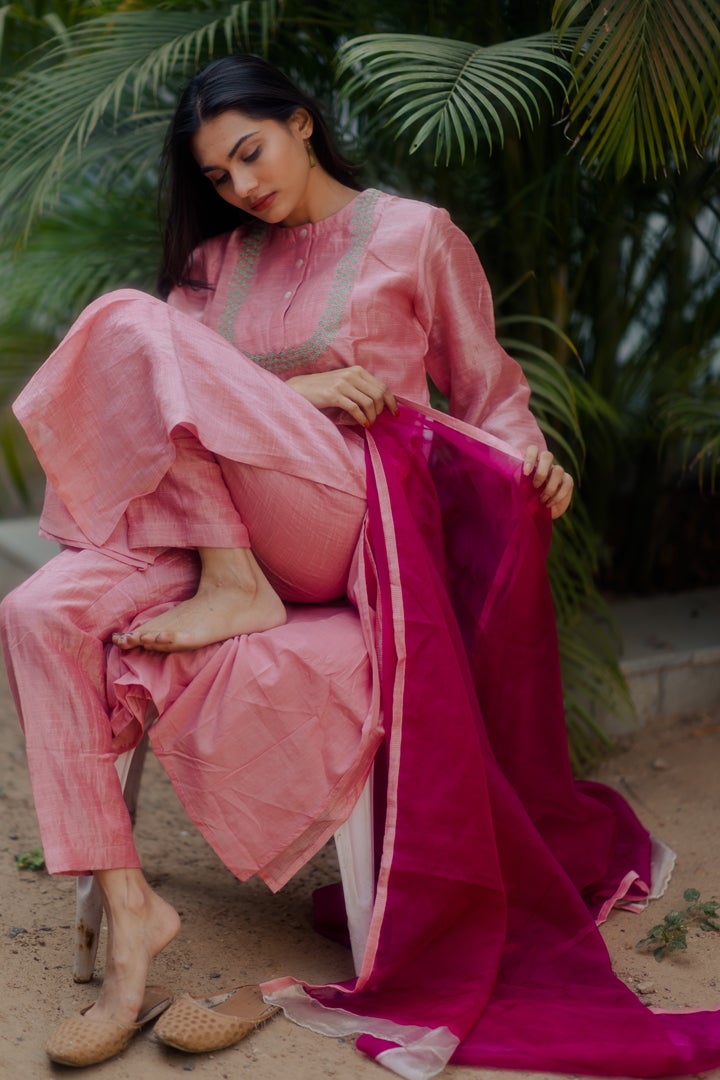 Handwoven Comfort Fit Kurta Set - LIGHT ROSE AND HOT PINK Fashion Juanita 